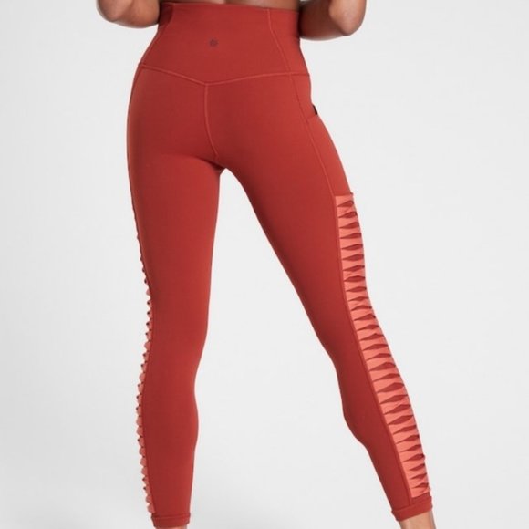 NWT Athleta Red Salutation Twist 7/8 Leggings - Picture 2 of 8